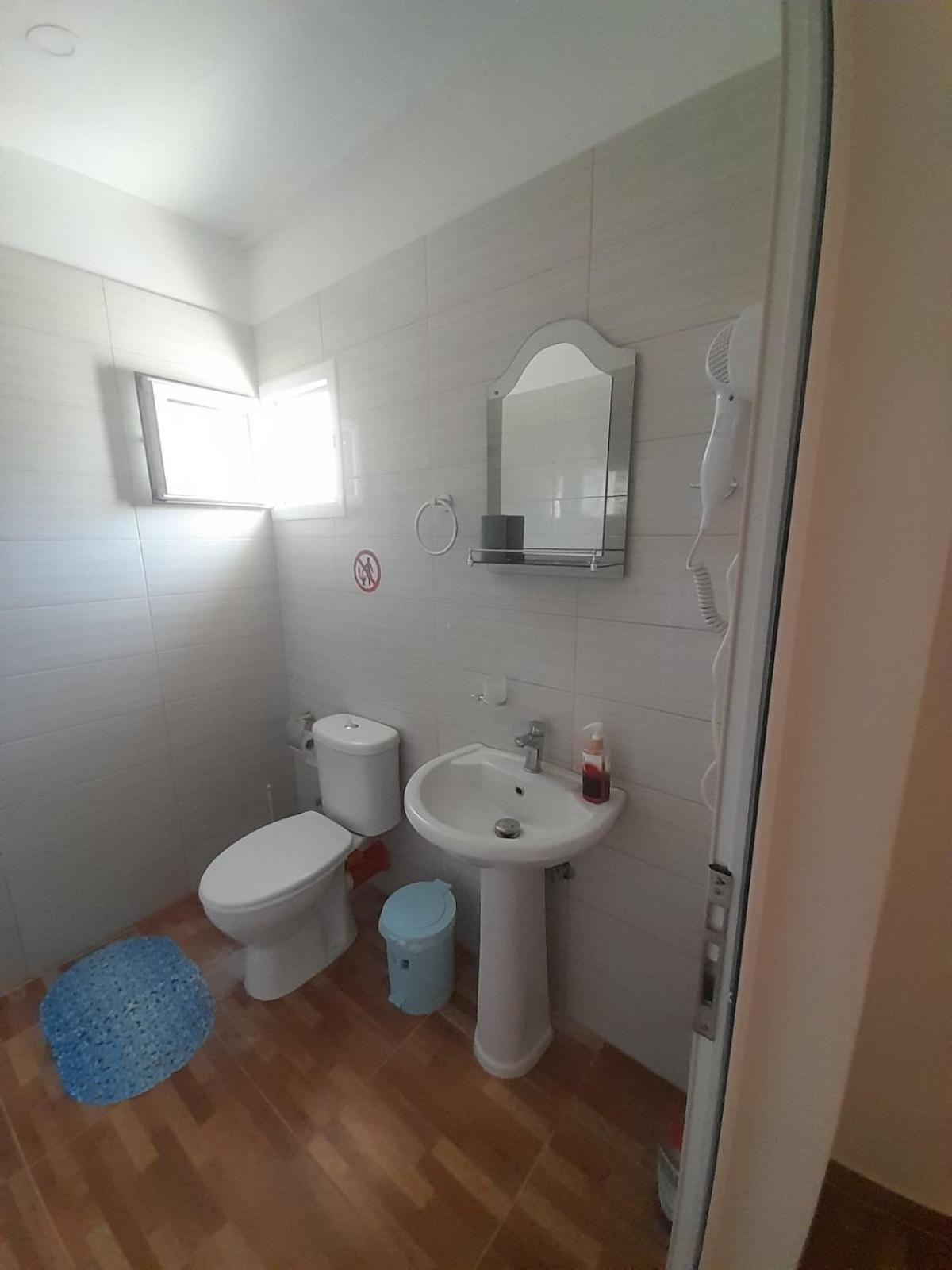 Sofia'S Rooms Himare Ngoại thất bức ảnh